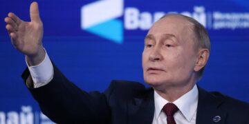 Putin warns of escalation if US provides Tomahawk missiles to Ukraine