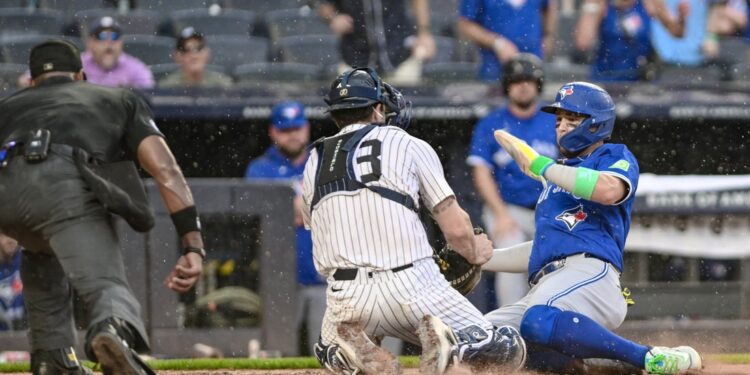 Jays on bended knee for SS Bo Bichette to make playoff return
