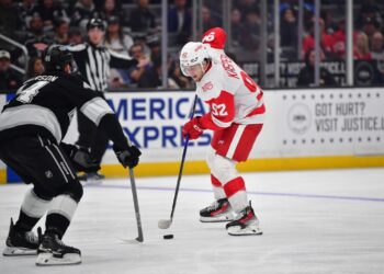 Pink Wings, going through Geese, shoot for Southern California sweep