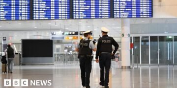 Munich airport resumes flights after suspected drones pressure closure