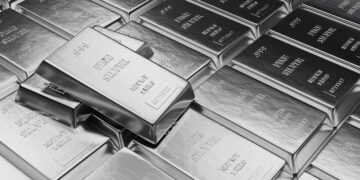 1 Choices Commerce to Make Now as Silver Appears Able to High Out