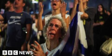 Israelis reward Trump at rally forward of hostage launch by Hamas in Gaza