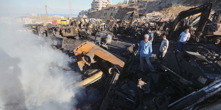 Israel strikes south Lebanon, killing 1 and wounding 7 : NPR