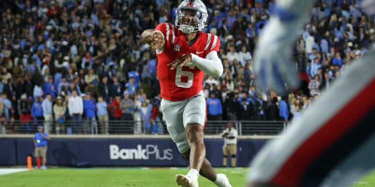 Trinidad Chambliss scores 2 TDs as No. 7 Ole Miss routs South Carolina