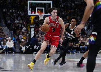 Josh Giddey, Bulls stun Nuggets on street to finish skid