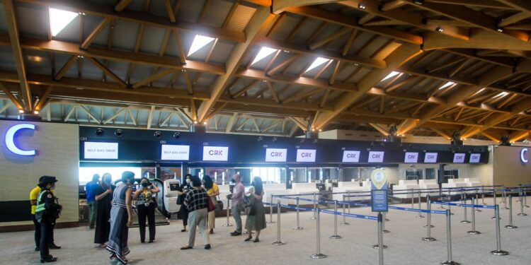 Prime 10 Regular AIRPORT MISTAKES First-Time Vacationers Make