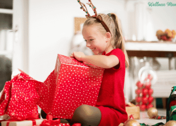 Artistic Christmas Presents for Youngsters (With Stocking Stuffer Concepts!)