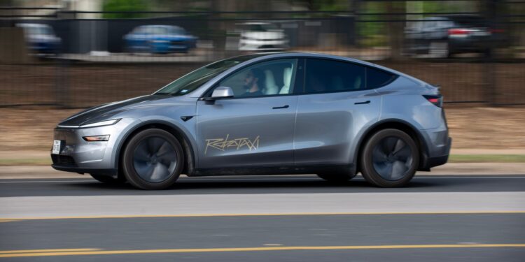 Tesla assessments driverless automobiles in Austin with out people on board