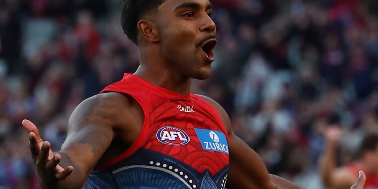 Melbourne Demons star Kysaiah Pickett to play for Western Australia in State of Origin loophole