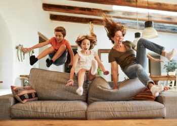 This $5 Billion Firm Is Buying and selling Like a Penny Inventory