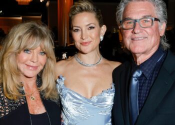 Goldie Hawn, Kurt Russell Assist