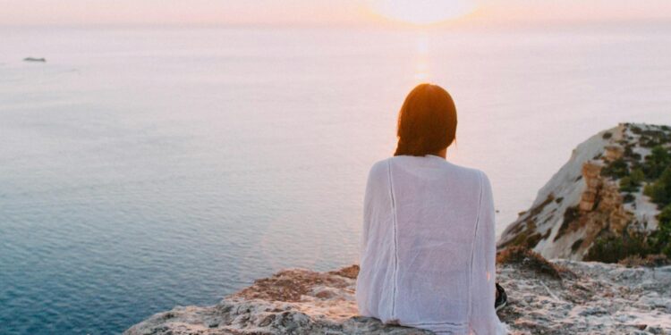 Studying to Love Your self Once more: A Sensible Information to Self-Compassion