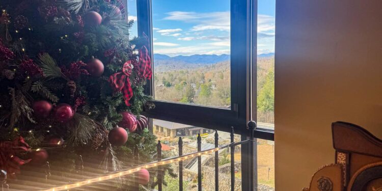 Grove Park Inn, Gingerbread Magic, and a Custom I Treasure