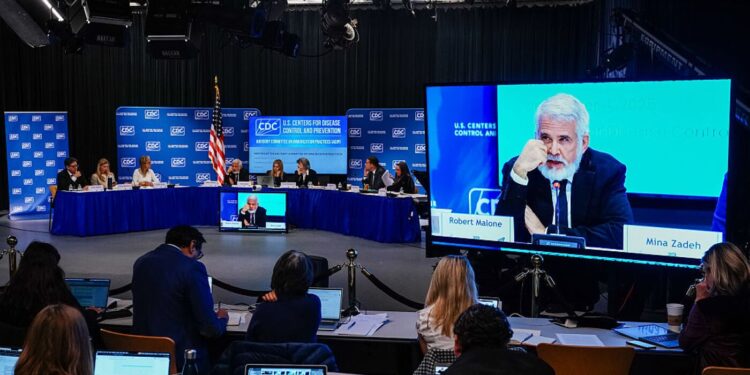 CDC advisers delay deliberate vote on hepatitis B vaccine for infants : Photographs