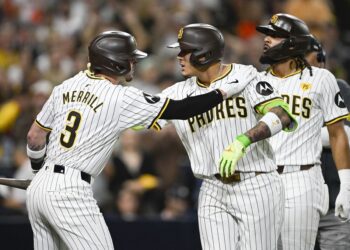 Padres nice sends wake-up name to Fernando Tatis Jr., Manny Machado, Jackson Merrill and others