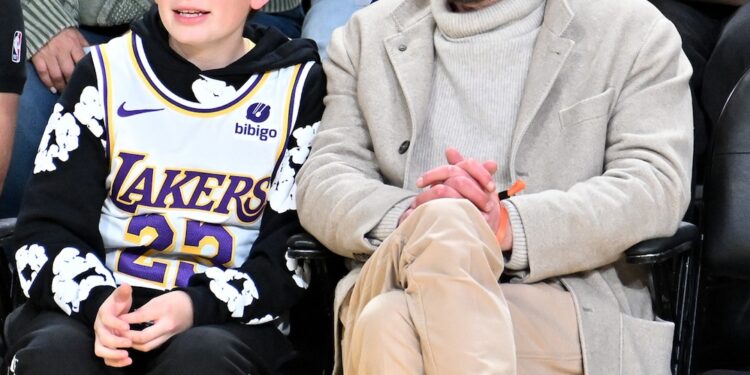 Ben Affleck on Samuel Affleck Asking for Sports activities Betting Cash