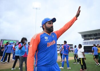 “Ball daal apna chupchap aur peeche jaa”