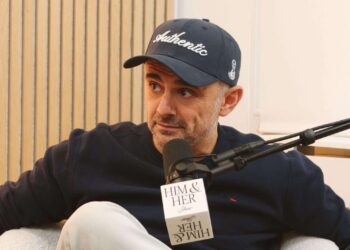 Adapt and Thrive With AI: Recommendation From Gary Vaynerchuk