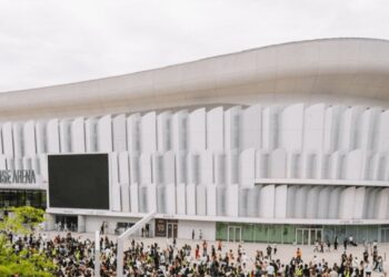Dwell Nation acquires Paris La Défense Area, Europe’s largest indoor venue
