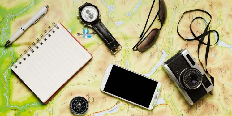 11 Tech Necessities for Staying Related Whereas Touring Across the World