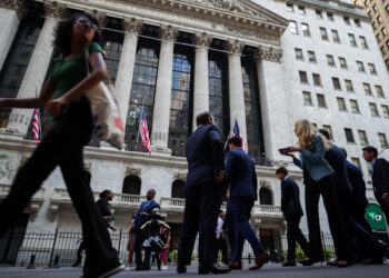 Personal credit score buyers pull $7bn from Wall Road’s greatest funds