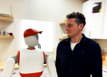 Tech Life – When will a robotic do my laundry?