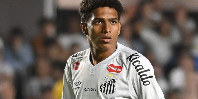 Spurs switch information: Tottenham near finishing deal for Brazilian left-back Souza | Soccer Information