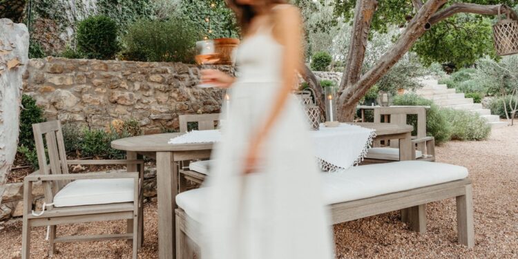 What That Glass of Wine Does to Your Physique