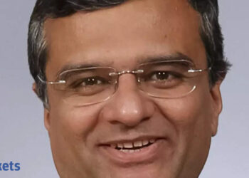 PSU banks and capex shares main market positive factors: Dipan Mehta