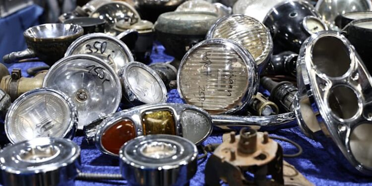 Fund buys management of automotive elements co M PInes for NIS 500m