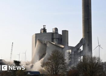 Second cooling tower is demolished at German energy plant