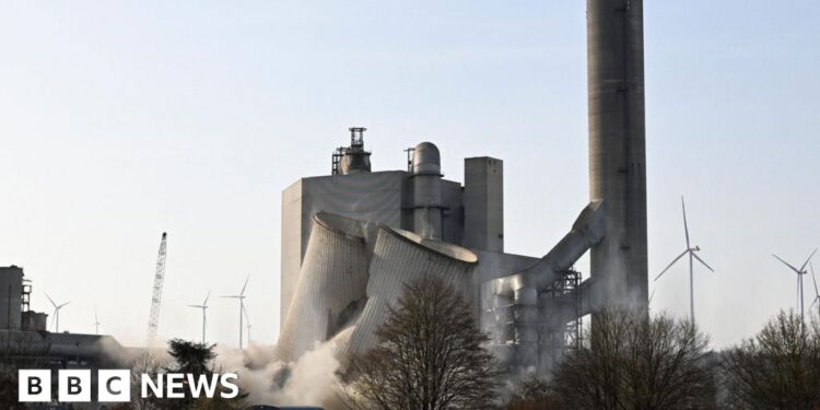 Second cooling tower is demolished at German energy plant