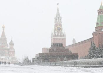 Kremlin explains postponement of Russia-Ukraine-US talks — RT World Information