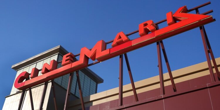 Netflix Wants To Take “Extra Motion” To Show Its Film Theater Love, Cinemark CEO Says