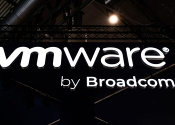 Most VMware customers nonetheless “actively decreasing their VMware footprint,” survey finds