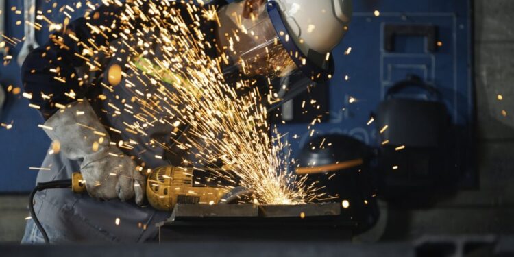 OpenAI sidesteps Nvidia with unusually quick coding mannequin on plate-sized chips