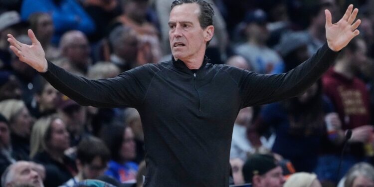 Cavaliers coach Kenny Atkinson fined $50,000 for actions in direction of officers