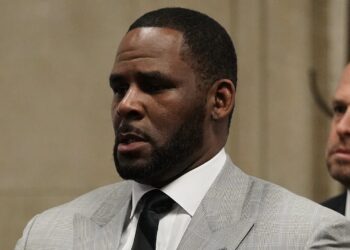 Sparkle Calls Out “False” R. Kelly Claims (Vid)