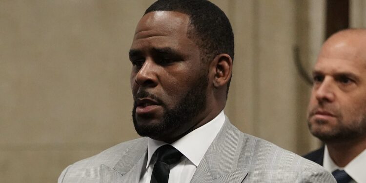 Sparkle Calls Out “False” R. Kelly Claims (Vid)