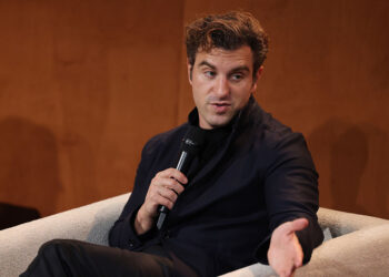 Airbnb plans to bake in AI options for search, discovery and help