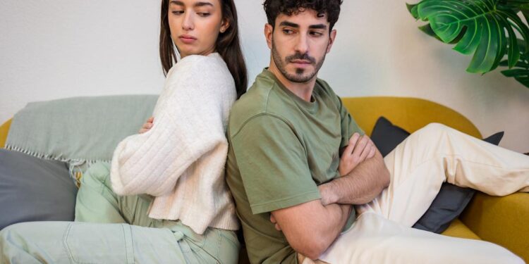 4 widespread monetary errors {couples} make that result in divorce (and how you can keep away from them)