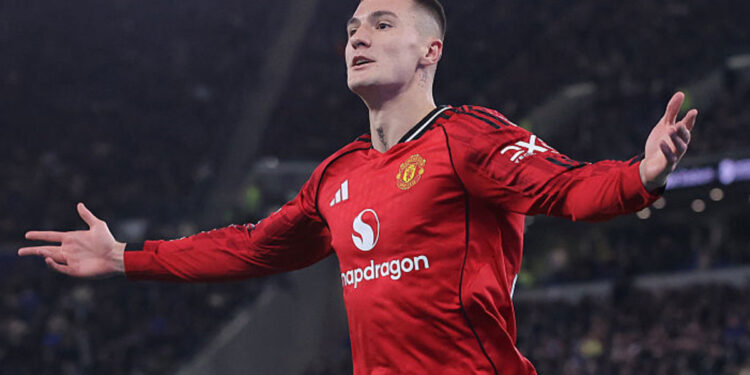 Manchester United beat Everton; Michael Carrick report; Benjamin Sesko highlights