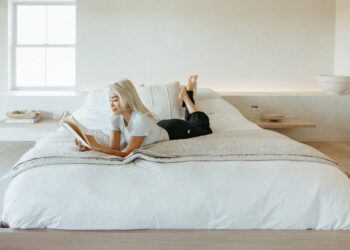 Learn how to Maintain Your Bed room Organized for Higher Sleep