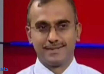 Geopolitics, crude threat and the IT conundrum: Sridhar Sivaram on why traders may have to remain selective