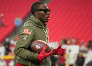 NFL followers react to Hollywood Brown’s 2-word put up as free company looms