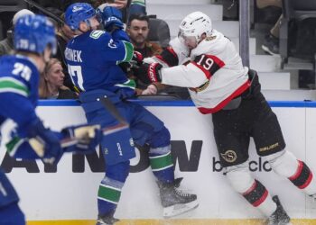 Reimer’s shutout powers Senators to win over Canucks