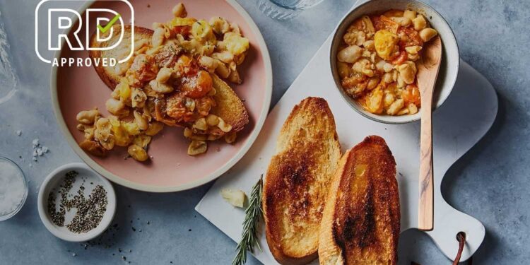 Tomato and White Bean Ragout With Toast