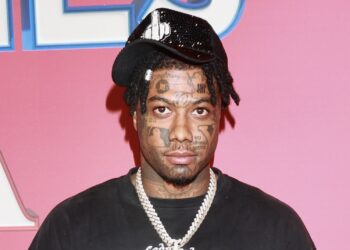 Valuable Clip Blueface Cradling Child Bump (VID)