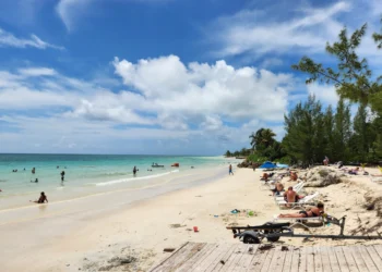 Redeeming Aeroplan Factors for Air Canada Holidays: A Full Information