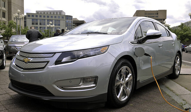 Analyst Opinion Unchanged for Lucid Group (LCID) After 12% Workforce Layoff